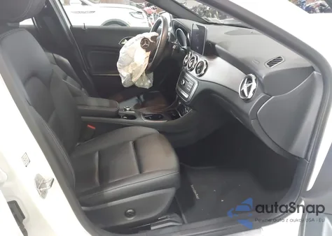 2019 Mercedes-Benz Gla 250 4Matic z USA, uszkodzony, nr VIN WDCTG4GB9KJ550389